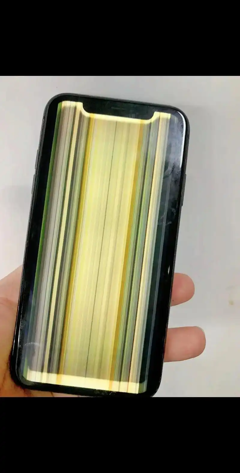 芯诚手机维修贴膜 粉丝 207 获赞 914 关注 苹果11屏幕漏液,更换宰鞍