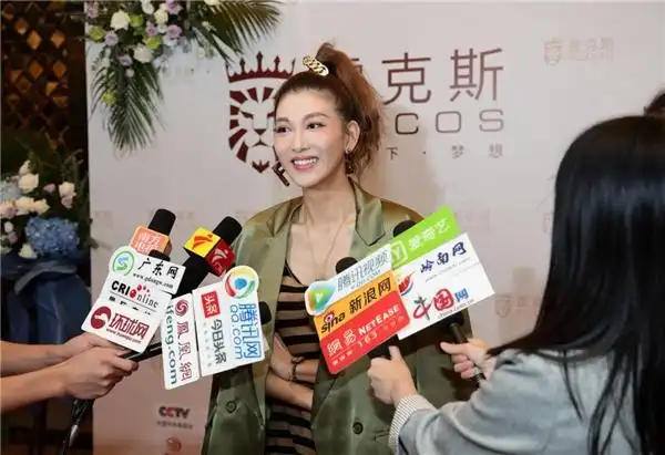 香港影视演员李彩桦代言雷克斯手表美出新高度