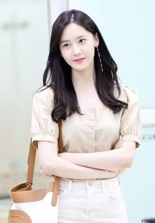 "少女时代"林允儿超短发型,1小时20万人点赞