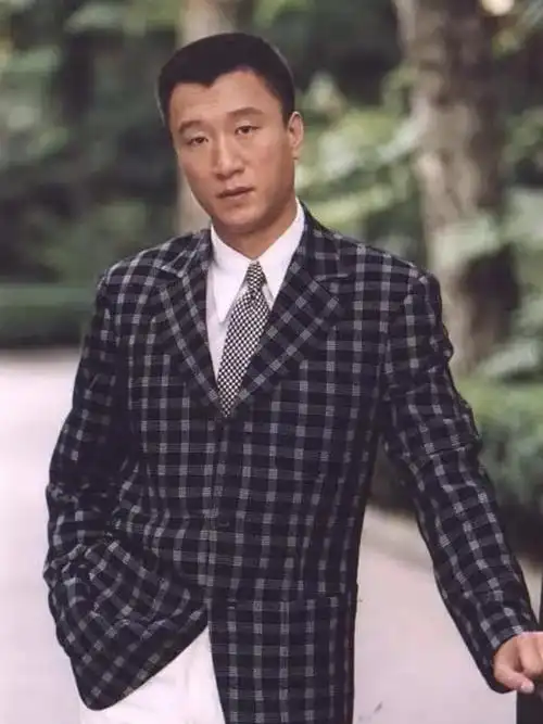 孙红雷:这辈子最大的遗憾,就是没能让父母看到我结婚成家