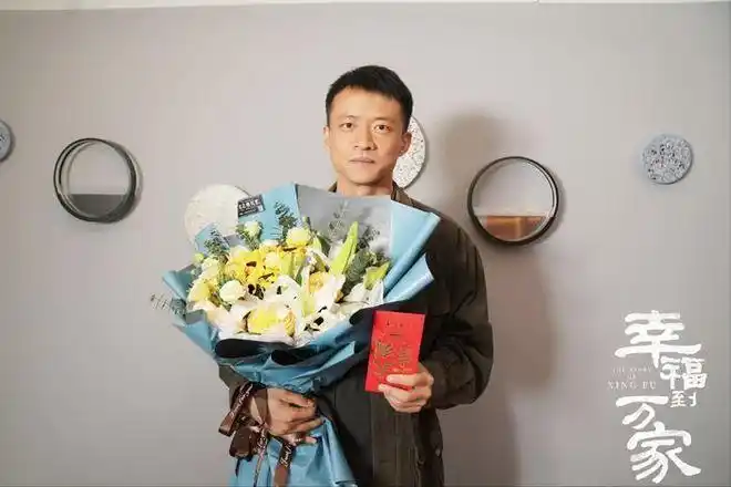 唐曾靠幸福到万家成功出圈10年磨一剑终于等来事业春天