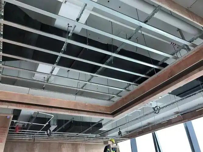 水湾自贸中心22楼室内装饰工程(赣深达)