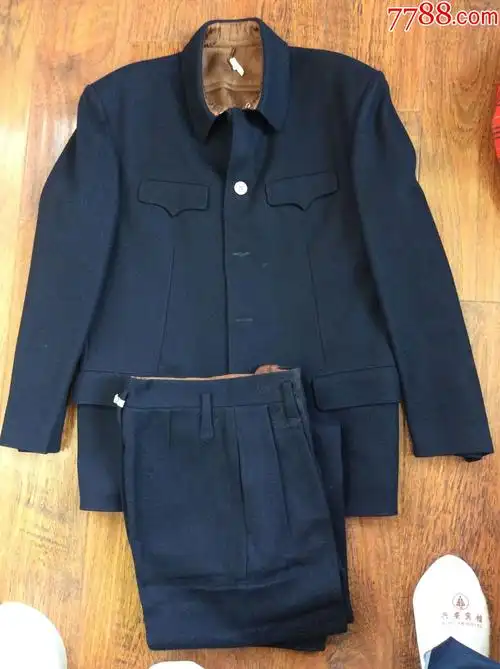 老服装80年代的纯毛制服当年新郎服装一套