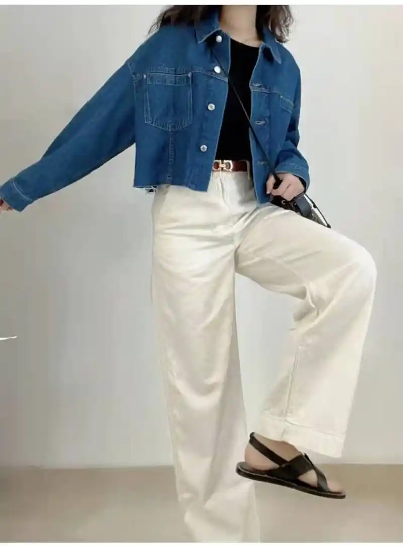 白色阔腿裤怎么搭配上衣和鞋子图片_look_颜色_牛仔