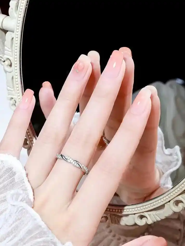 美甲纯色系列.桃喜美甲  朋友圈福利来啦!     转发 - 抖音