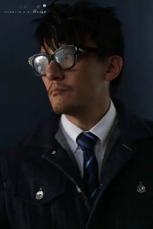 影帝张震《时装》杂志写真,化身神秘角色演绎奇幻大片_封面_银幕