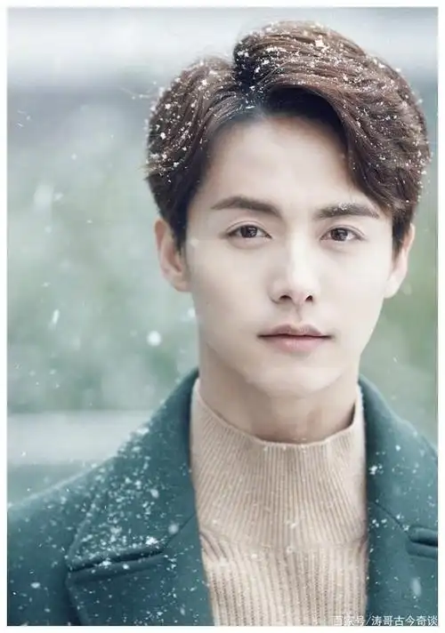 最帅的5位中国男星,易烊千玺第三名,第一名万中无一世界上最帅的男孩