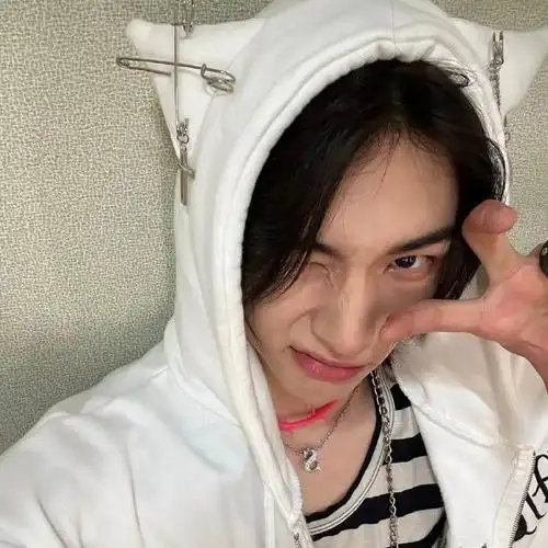 hhj#黄铉辰#230801「图片」 铉辰相关铉辰个人ins头像93铉辰个人ig