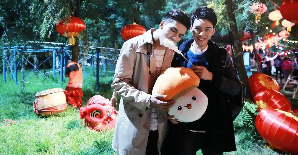 腐剧《盛势》第2季终于上线,满屏大长腿欧巴高能霸屏,你要追吗