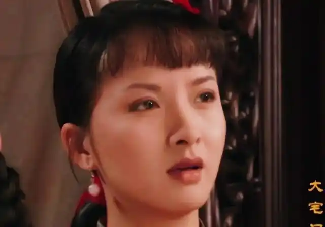 "香秀"谢兰:嫁大11岁师小红,坚持丁克12年,39岁得子家