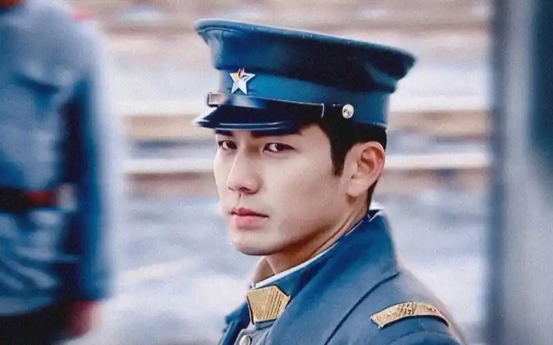 活动  来看看以前霸总是怎么追媳妇的!大声说钟汉良军装yyds!