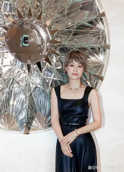 短发女王马伊琍,新造型曝光!  短发控的福利来啦!