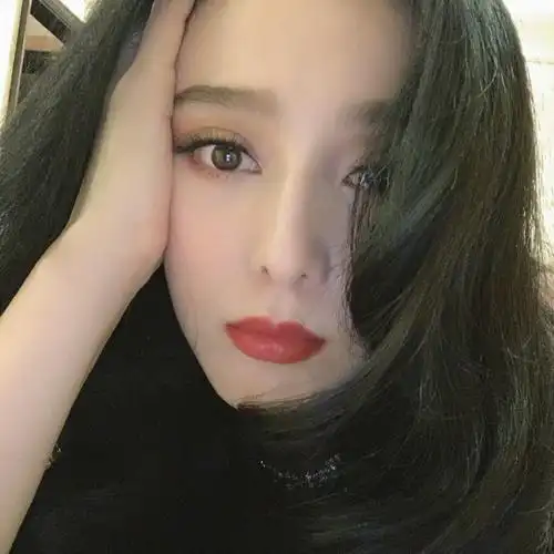 范冰冰 然の自截无滤镜头像 可二改