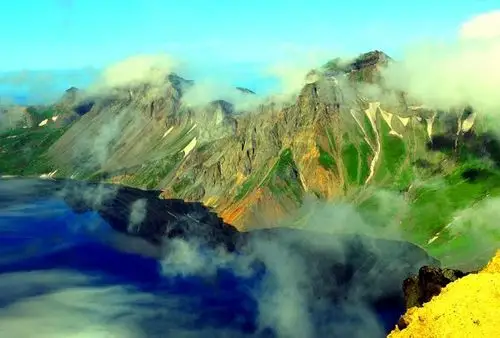 长白山白云峰,海拔高度为269米.青石峰海拔高度为2664米.