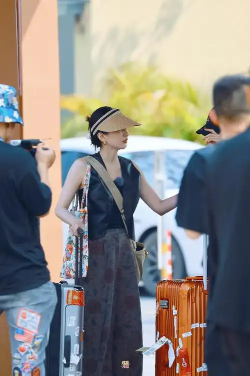 江疏影超话94#花儿与少年#    76 青春没有售价  76 西双版纳