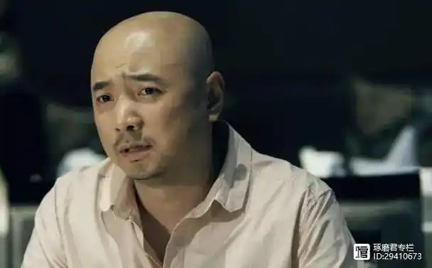 了我那么久,折磨我那么久,使人夜不能眠的头发问题,不就是剃个光头,半