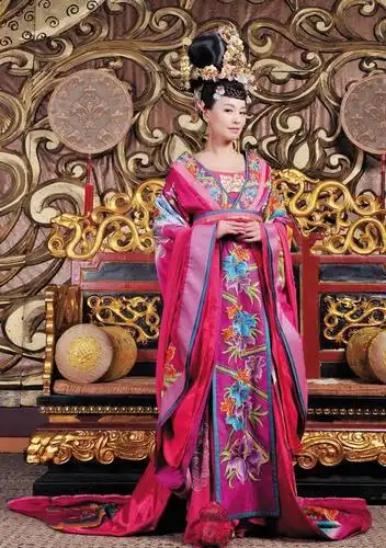 张庭首演坏人:剧中虐范冰冰虐得蛮爽的|张庭|范冰冰|武媚娘传奇_新浪