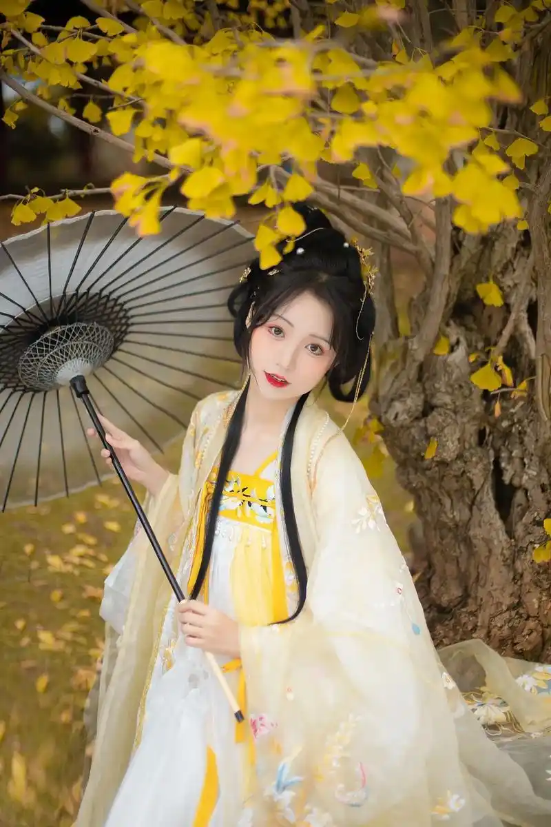 汉服写真 #古风摄影 #长沙约拍 #汉 - 抖音