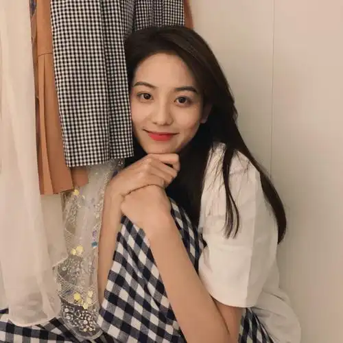 少女女生头像闺蜜头像微信头像港风赞评论更多