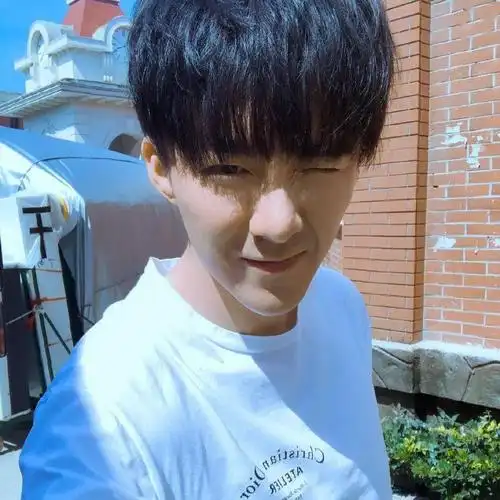 【微信头像】刘宇宁