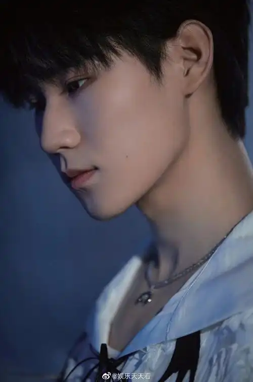 张真源 live之神