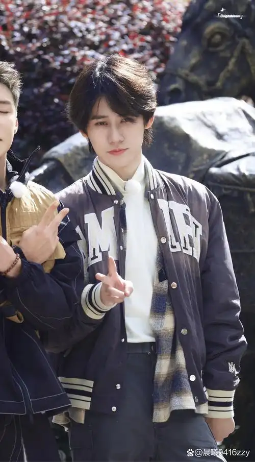 张真源应援色二代唯一all绿# #时代少年团张真源# #张真源# #张真源