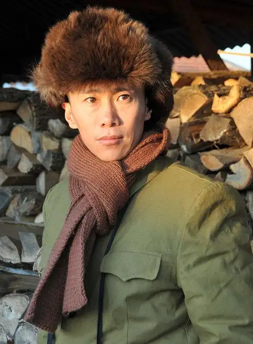 郑昊在电视剧《返城年代》中的剧照