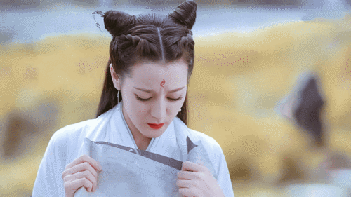 收集我存的迪丽热巴白凤九绝美动图 仙娥小九狐狸小九