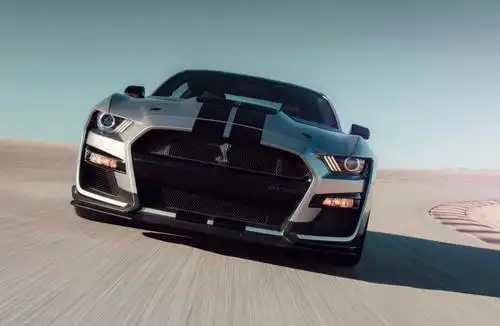 野马谢尔比gt500 700匹马力 - 汽车信息网