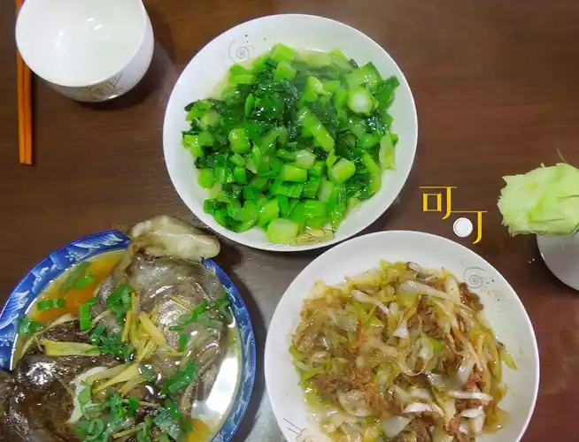 原创周末两口子午餐三个菜两荤一素有肉有海鲜不到50元好吃