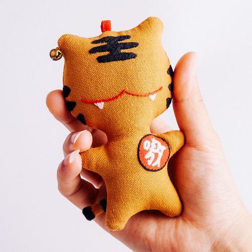 自绣手工刺绣布艺diy材料包吊坠挂包玩偶小老虎喵星人挂件钥匙扣