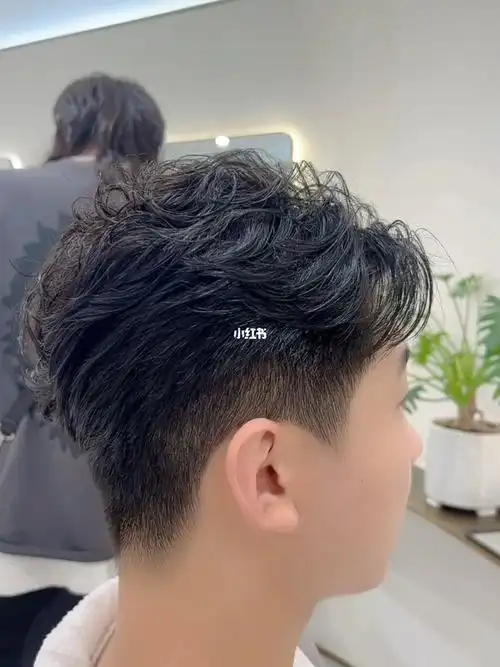 男生做发型一定要看侧后面的形状