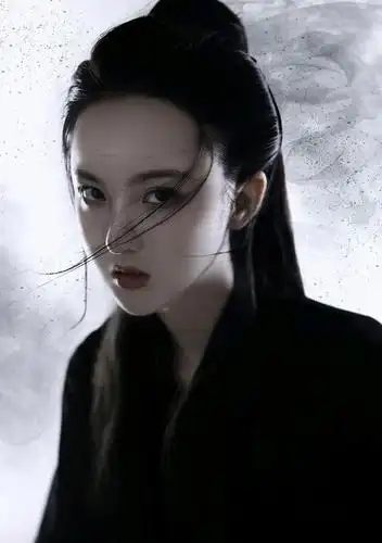 一身黑衣手持宝剑.这样英姿飒爽的小姐姐你爱了吗!