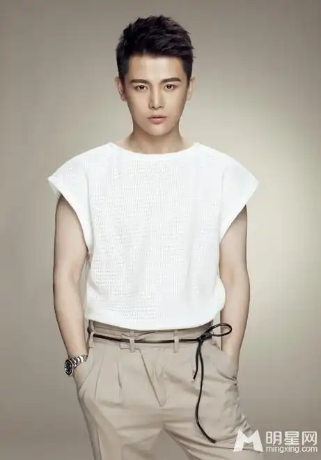 周笔畅绯闻男友孙坚写真 阳光帅气