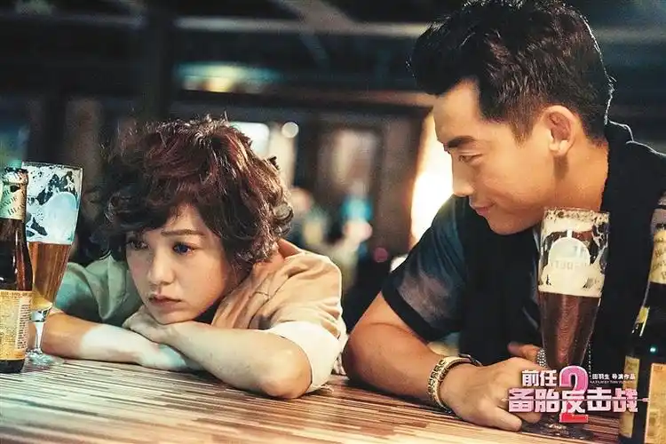 《前任2》中的郑恺郭采洁(左起)