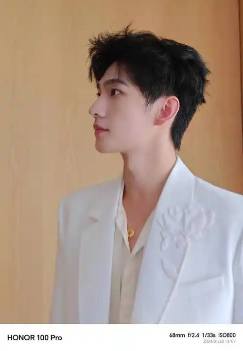 20娱乐瓜:杨洋 王一博 杨紫 邓为 张艺兴 谭松韵 刘学义 刘涛_仙台