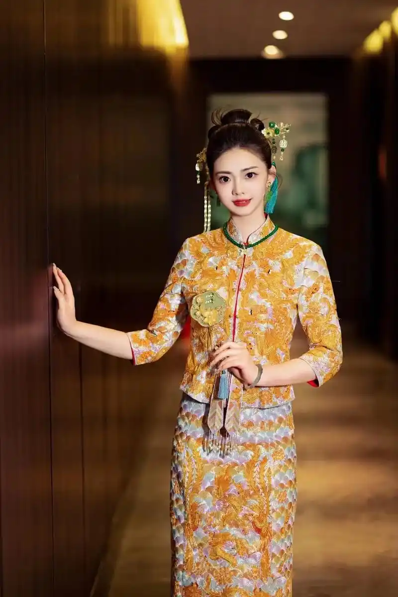 高品质龙凤褂.这才是高级婚礼该有的样子 选择传统的中式嫁衣~ - 抖音