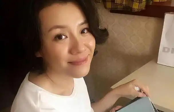 生活中的惊喜总会不期而遇,多次相亲失败的刘琳,被一个剧组的摄像师