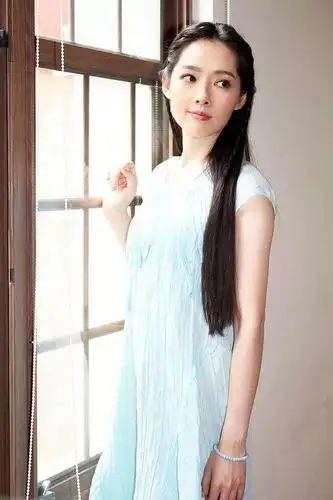 "郭"姓最美女星,郭晓婷垫底,郭碧婷第二,第一美的让人着迷!