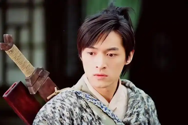 仙剑奇侠传三|一件衣服看《仙剑三》的细节,龙葵与景天的千年等候,全