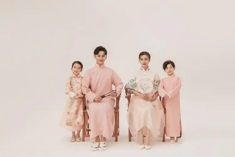 全家福服装摄影亲子古装国风中国亲子装新款四口亲子装