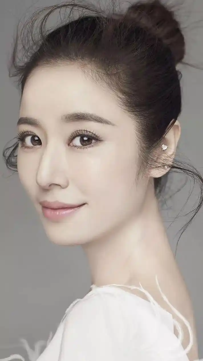 想割双眼皮的心蠢蠢欲动先搞清楚这些基本知识吧