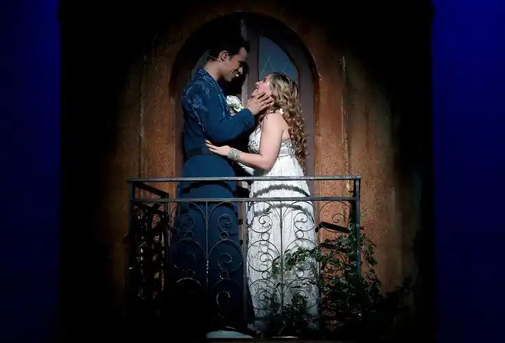 法语原版音乐剧罗密欧与朱丽叶登陆天津