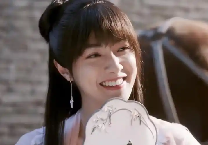 进来看朱正廷穿古代女装