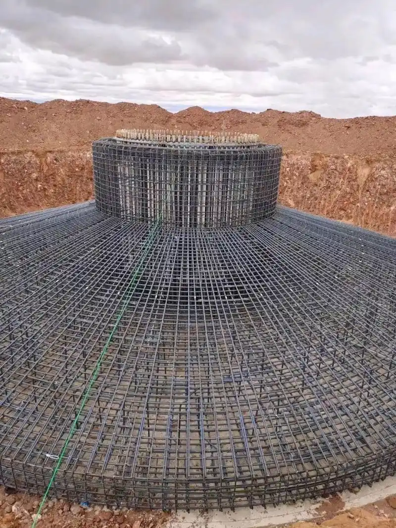 风电基座很壮观,没想到这么大 风电基础钢筋绑扎完工,基础承台直径21.
