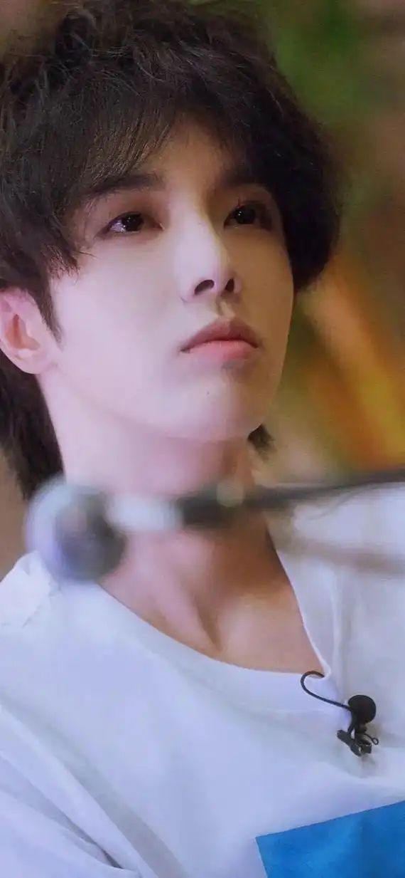 华晨宇 #神仙颜值 #飒飒 今年夏天还会见到飒飒吗00 - 抖音