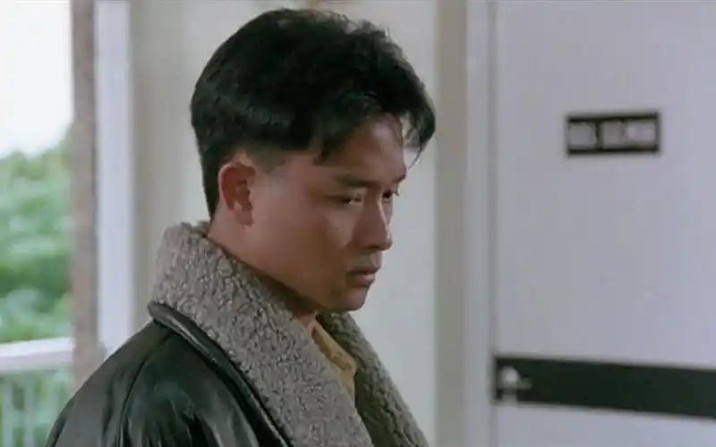 江湖豪杰尽显英雄本色,帅气哥哥张国荣身陷囹圄