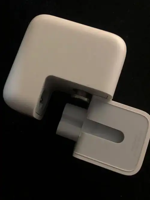 苹果充电器怎么样 有多少人知道,ipad的充电器是可以直接拆卸_什么值