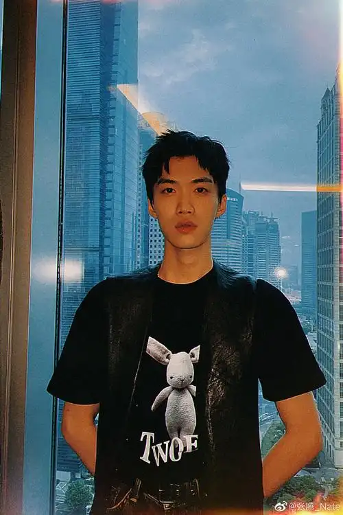 张腾演了轻狂后 会wdcc出道组吗?(是配角