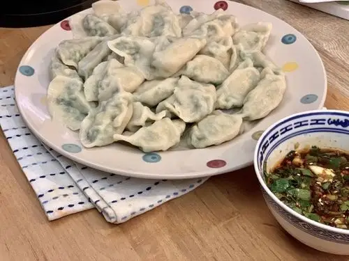 小ruiruier做的韭菜鸡蛋虾仁三鲜饺子